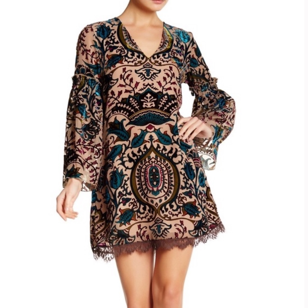 Alexia Admor Dress - M